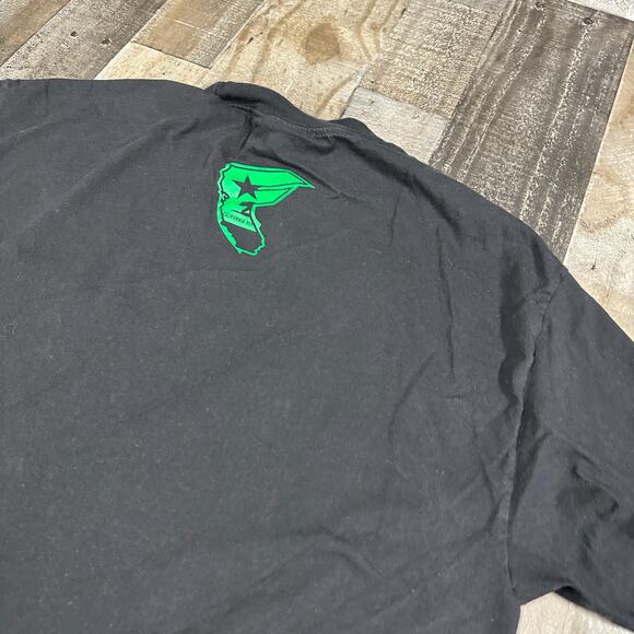 Y2K Famous Stars And Straps Shirt Men's Size XL Black Short Sleeve VTG - Picture 6 of 10